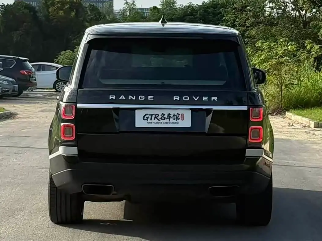 Land Rover Range Rover 2018 — Фото 10/11