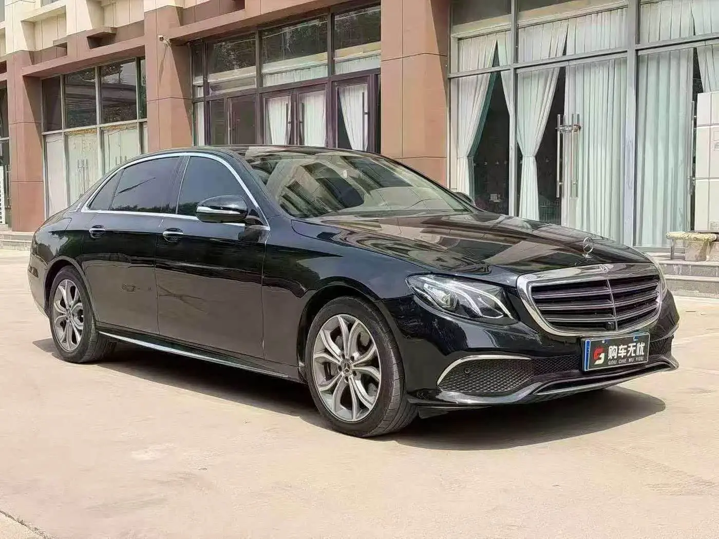 Mercedes-Benz E-Class 2019 — Фото 3/9