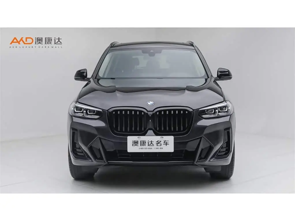 BMW X3 2022 — Фото 2/10
