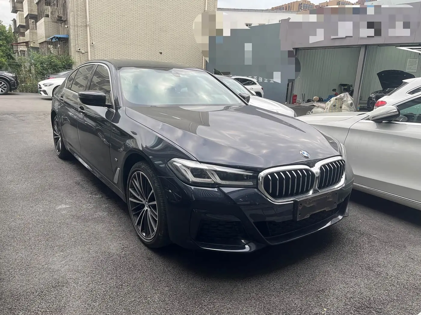 BMW 5 Series 2021 — Photo 3/9