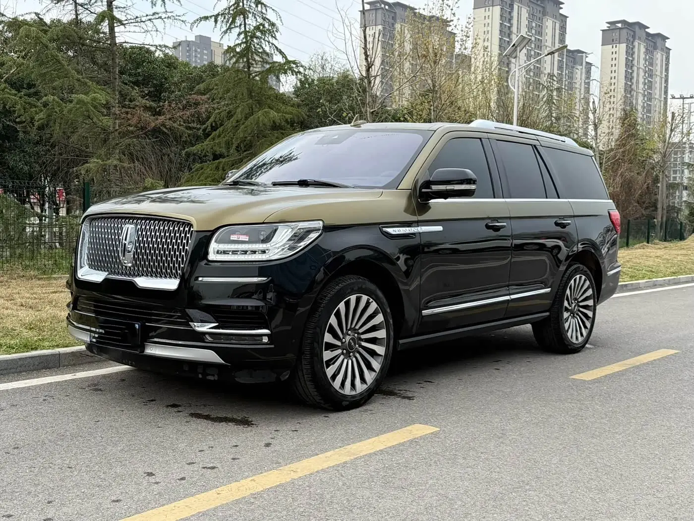 Lincoln Navigator 2021 — Фото 1/19