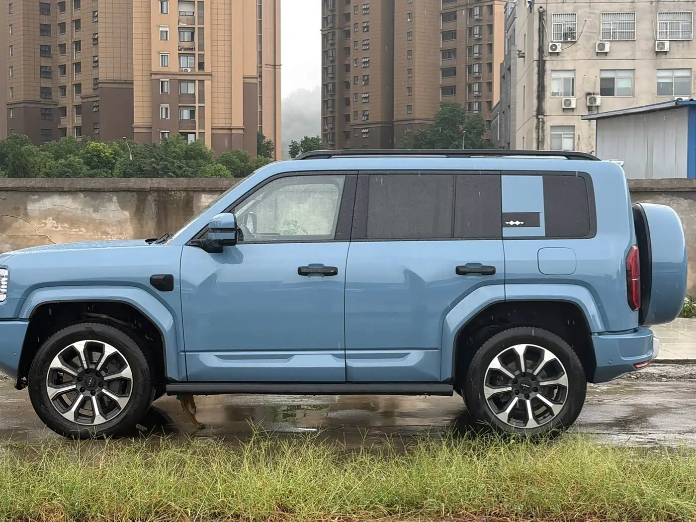 Fang Cheng Bao Leopard 5 2025 — Photo 8/19