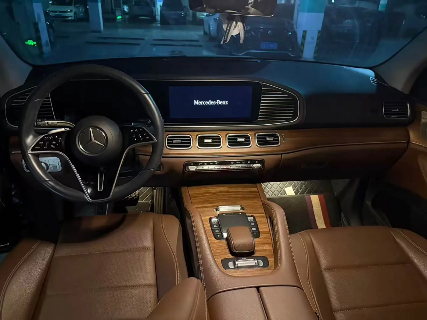 Mercedes-Benz GLE New Energy 2024 — Photo 6/9
