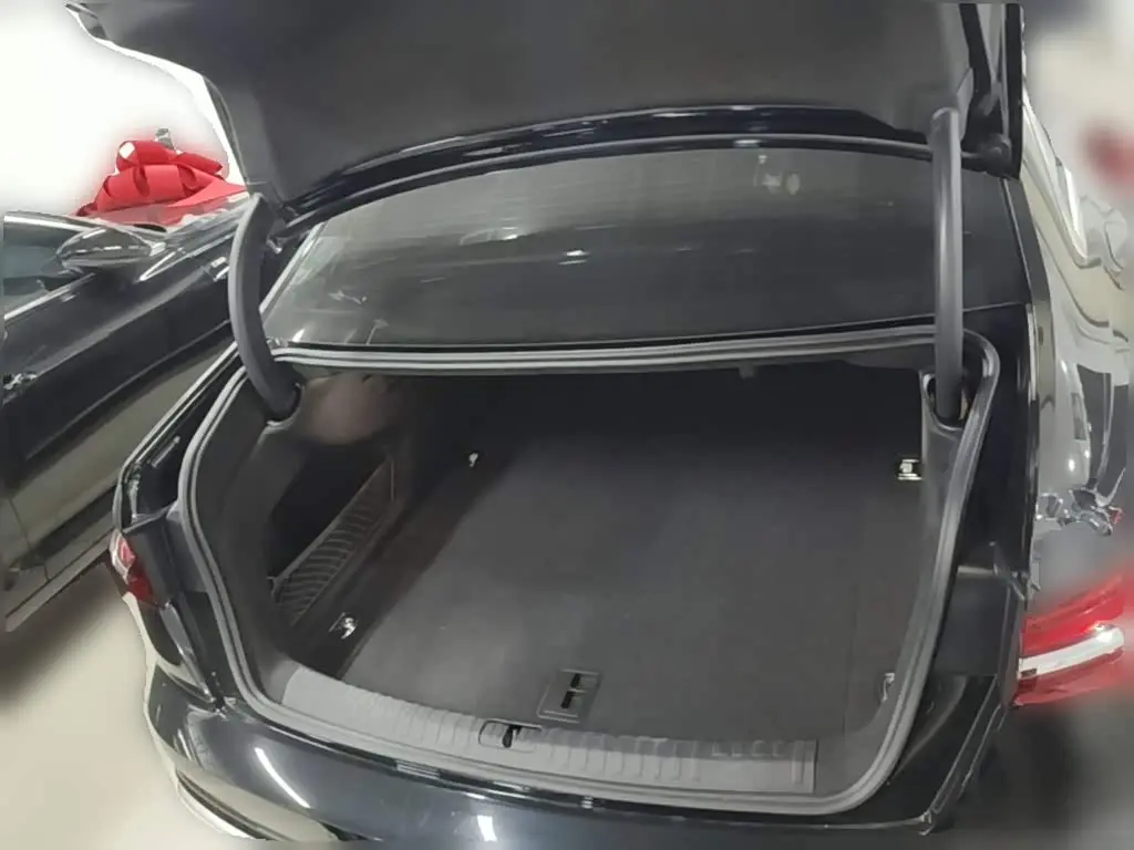 Audi A6L 2024 — Photo 15/19