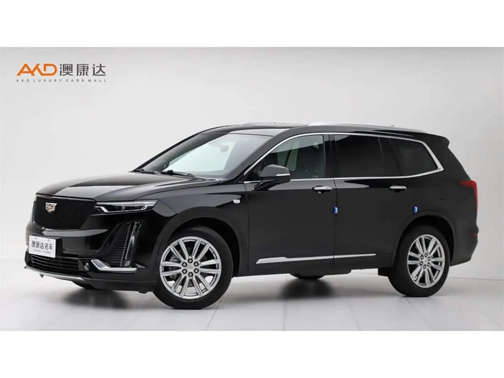 Cadillac XT6 2023 — Photo 1/11