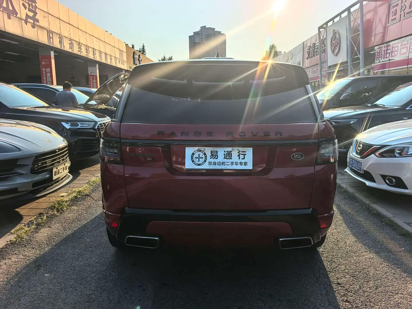 Land Rover Range Rover Sport 2023 — Photo 19/20