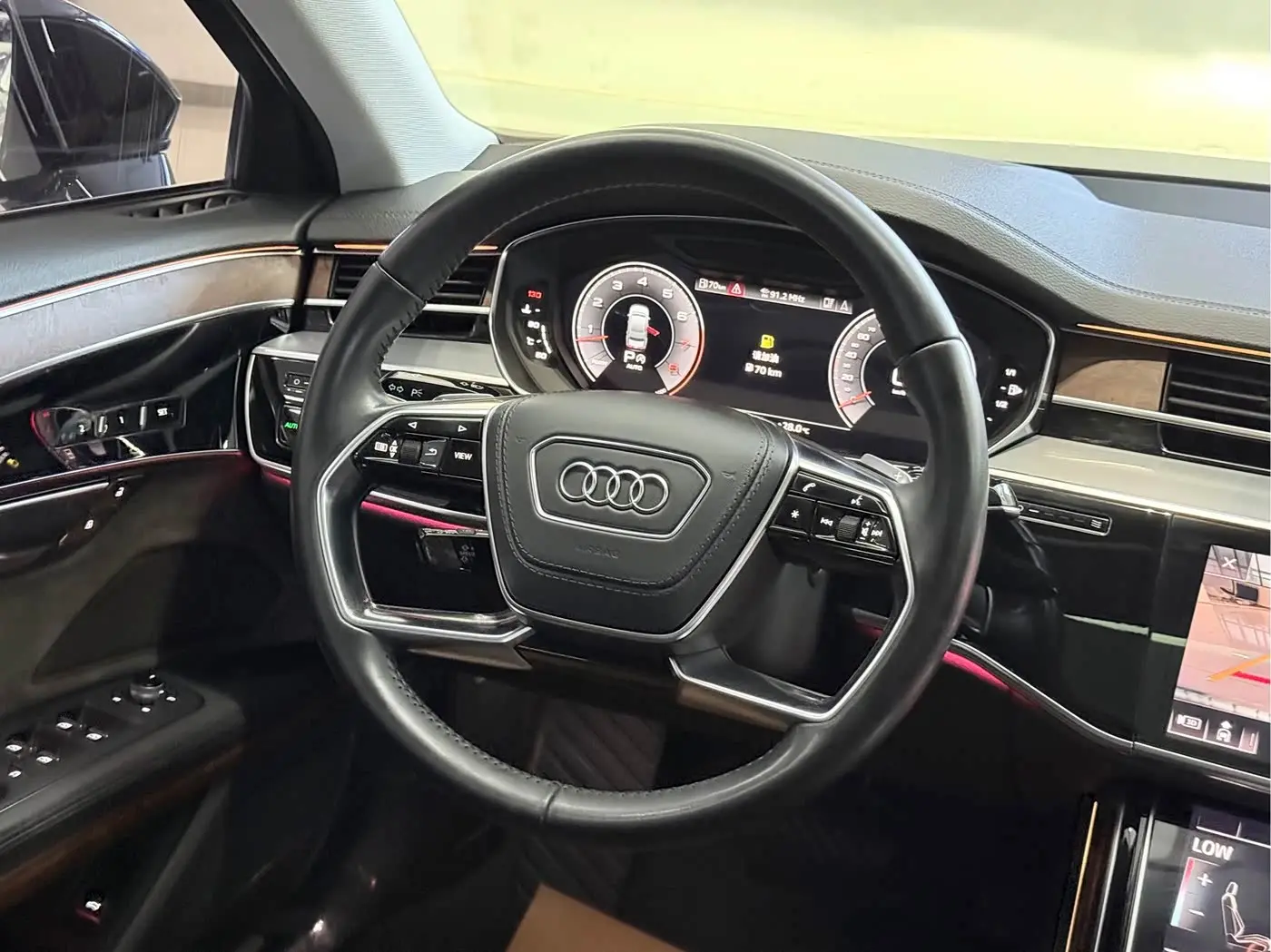 Audi A8 2019 — Фото 5/17