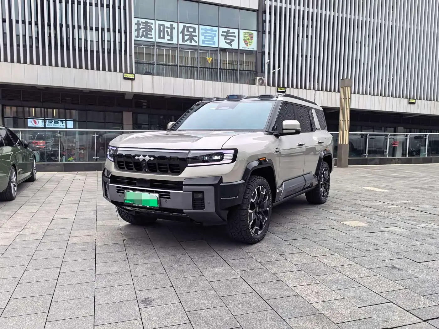 Fang Cheng Bao Leopard 8, 2025