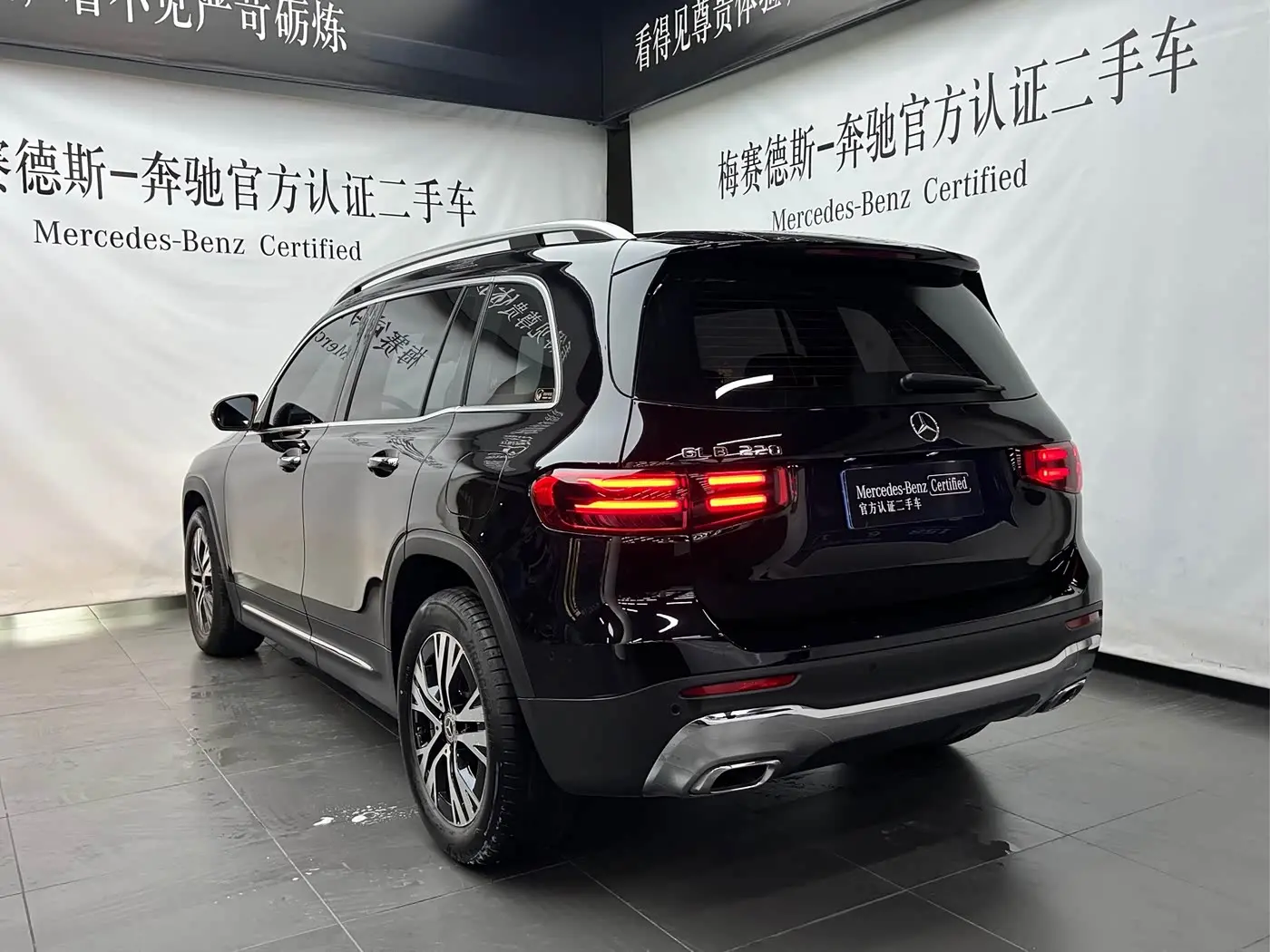Mercedes-Benz GLB 2024 — Фото 6/20