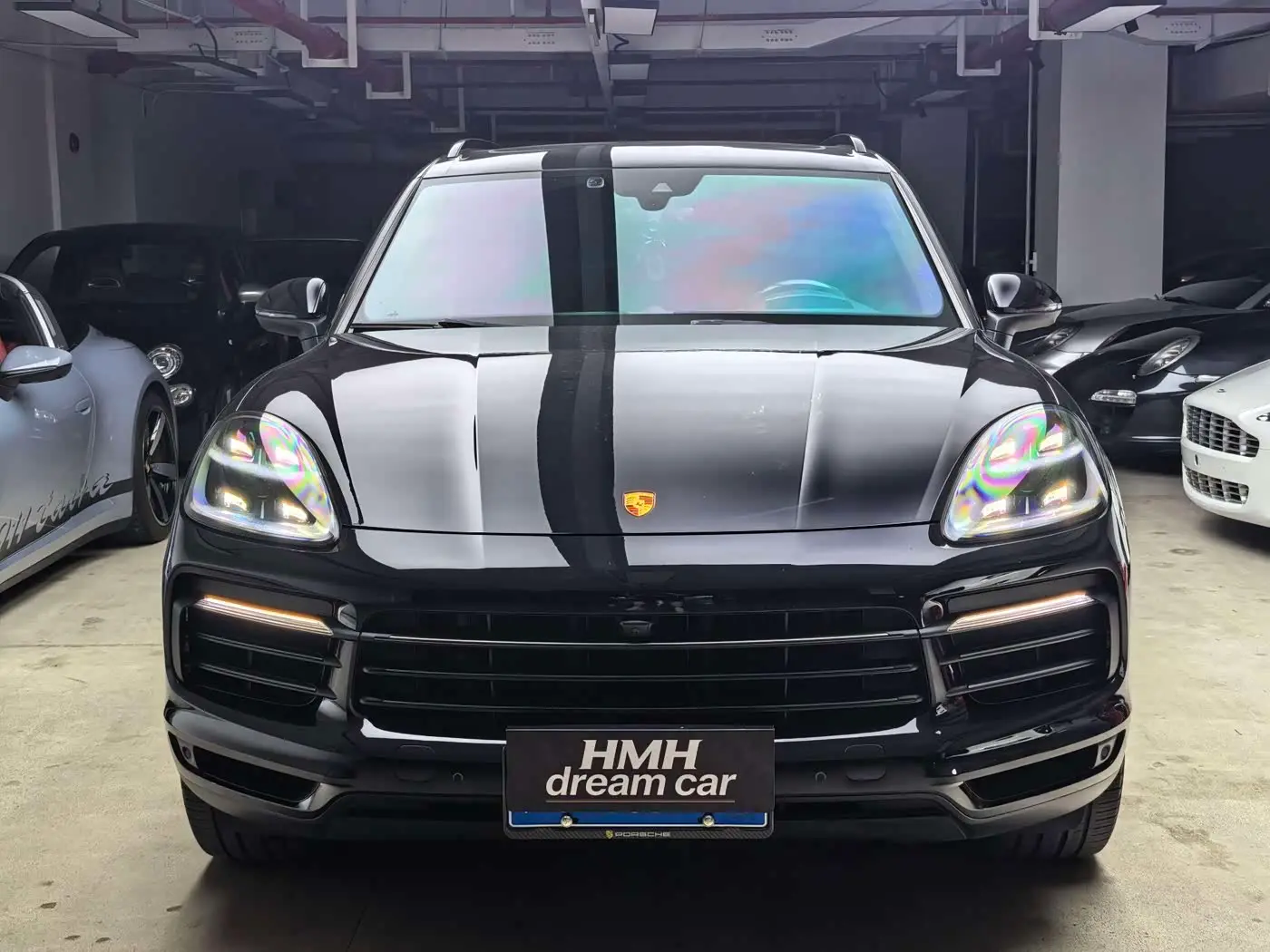 Porsche Cayenne 2022 — Photo 2/18