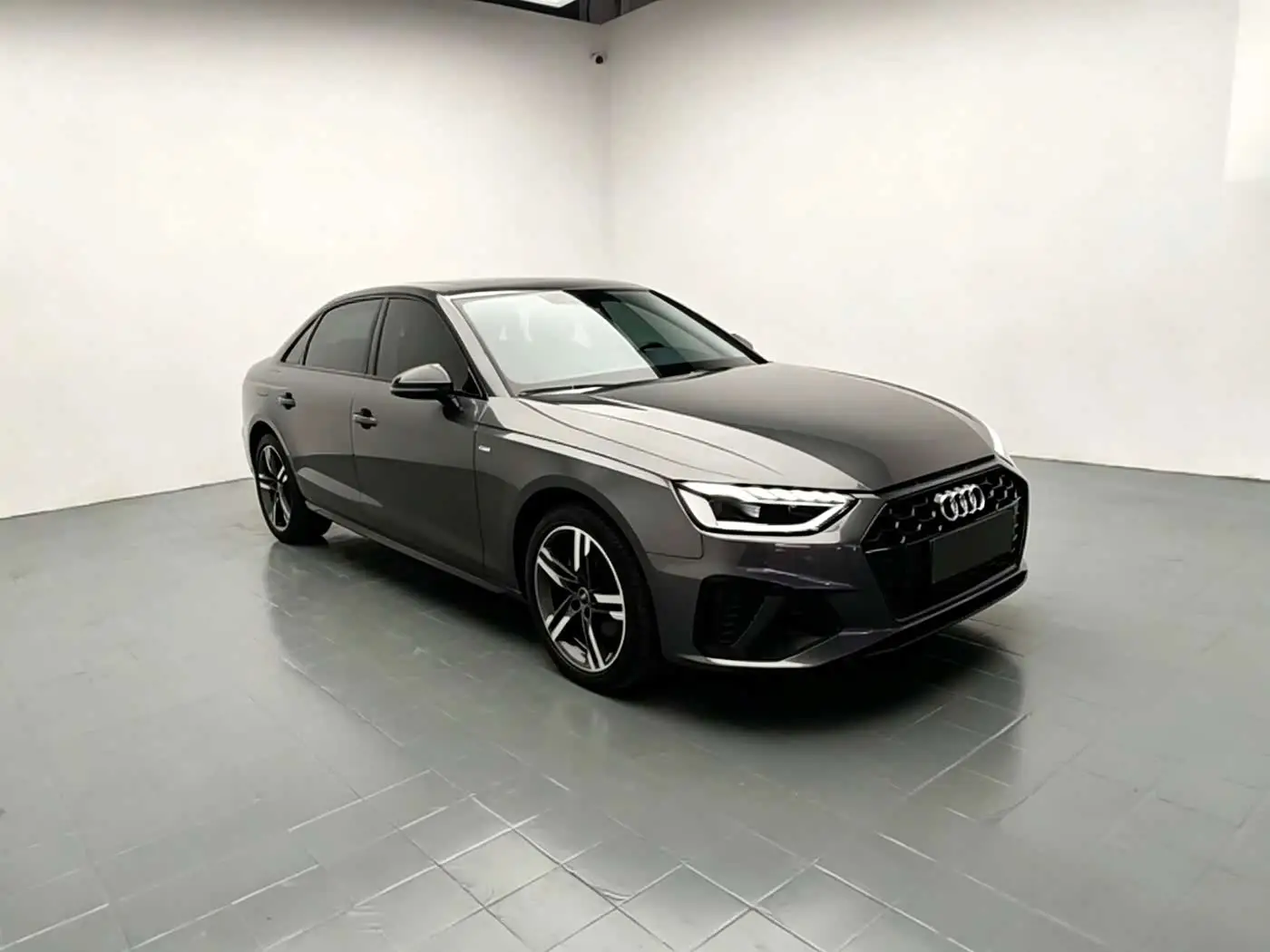 Audi A4L, 2022