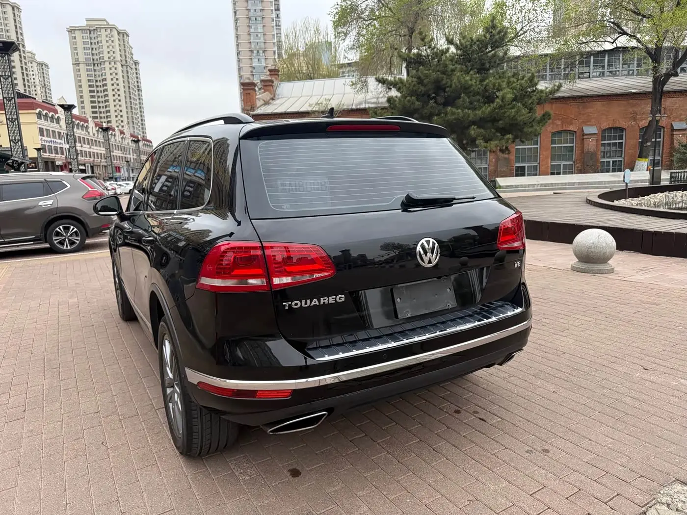 Volkswagen Touareg 2018 — Фото 5/19