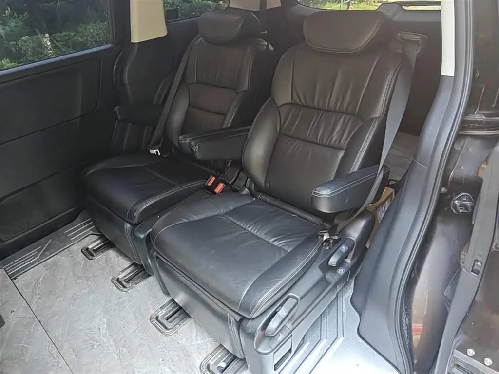 Honda Elysion 2019 — Photo 17/20