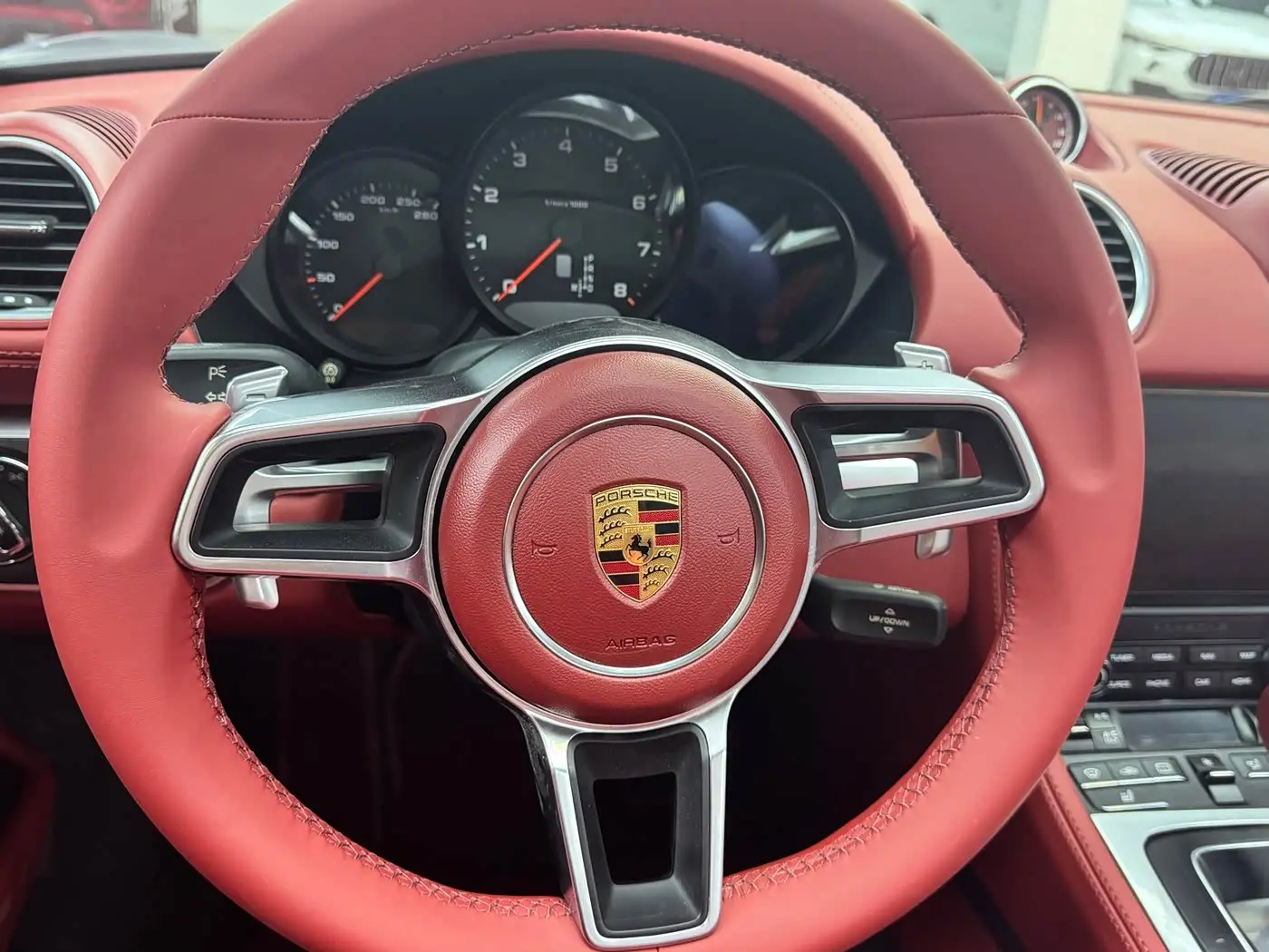 Porsche 718 2017 — Photo 8/12
