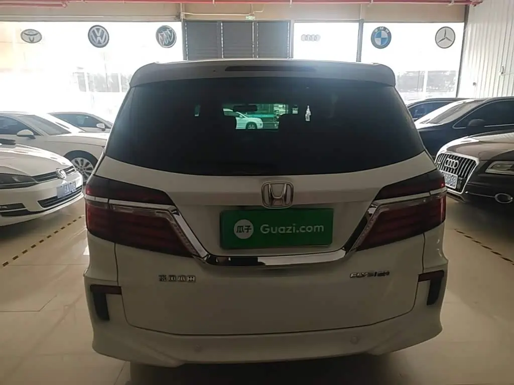Honda Elysion 2019 — Photo 6/20