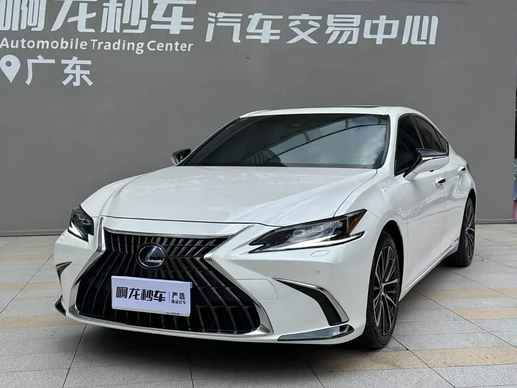 Lexus ES 2022 — Фото 18/20