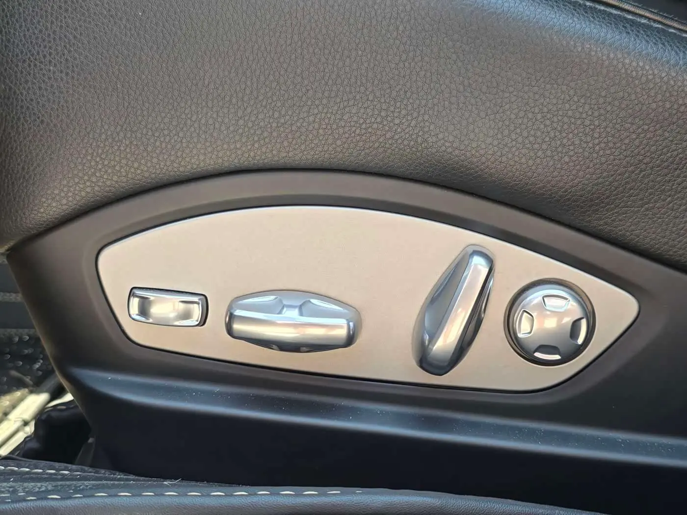 Porsche Panamera 2016 — Photo 12/20
