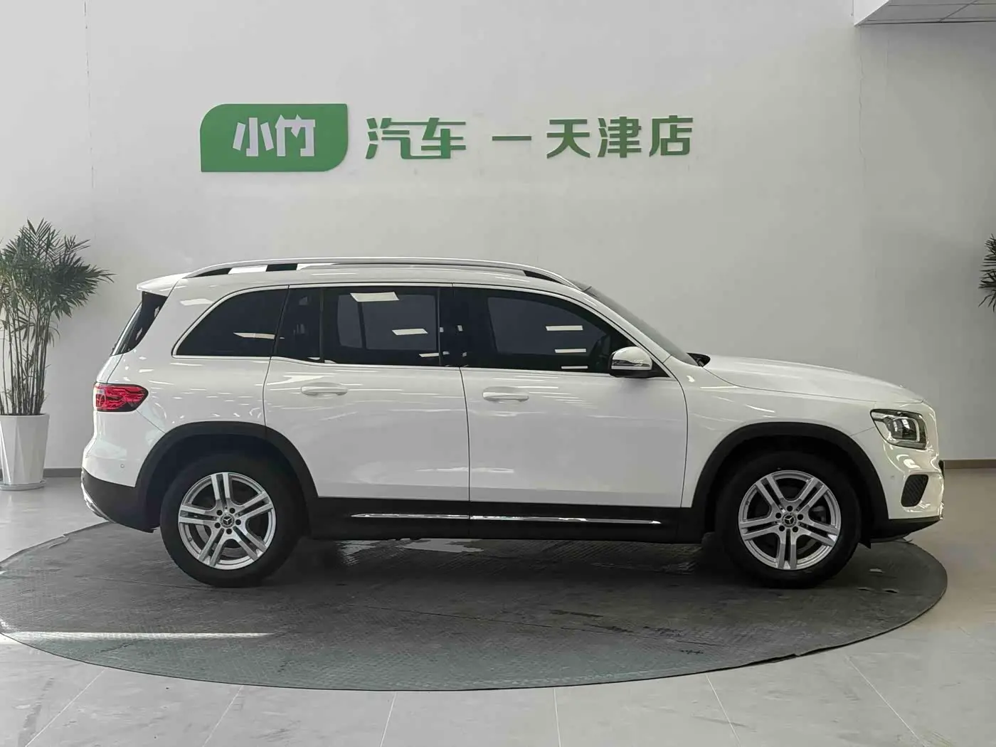 Mercedes-Benz GLB 2021 — Şəkil 4/19