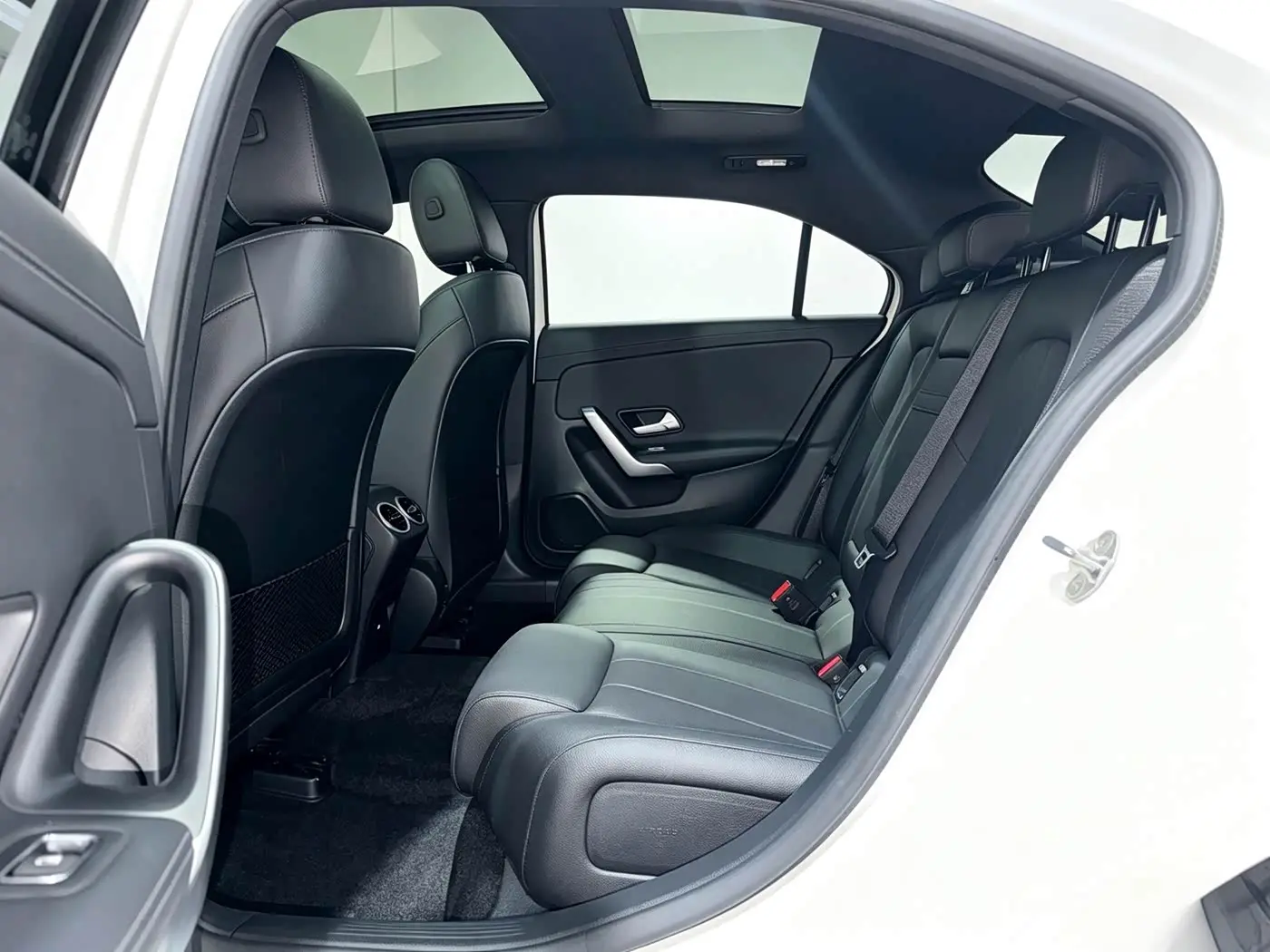 Mercedes-Benz A-Class 2023 — Фото 8/12