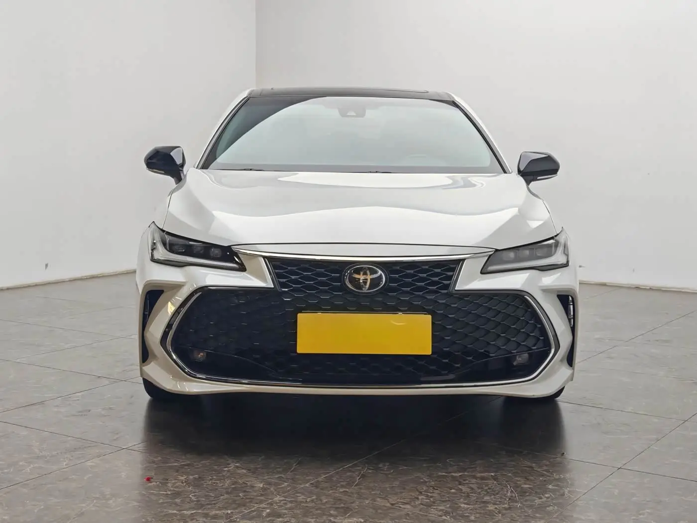 Toyota Avalon 2024 — ფოტო 5/20