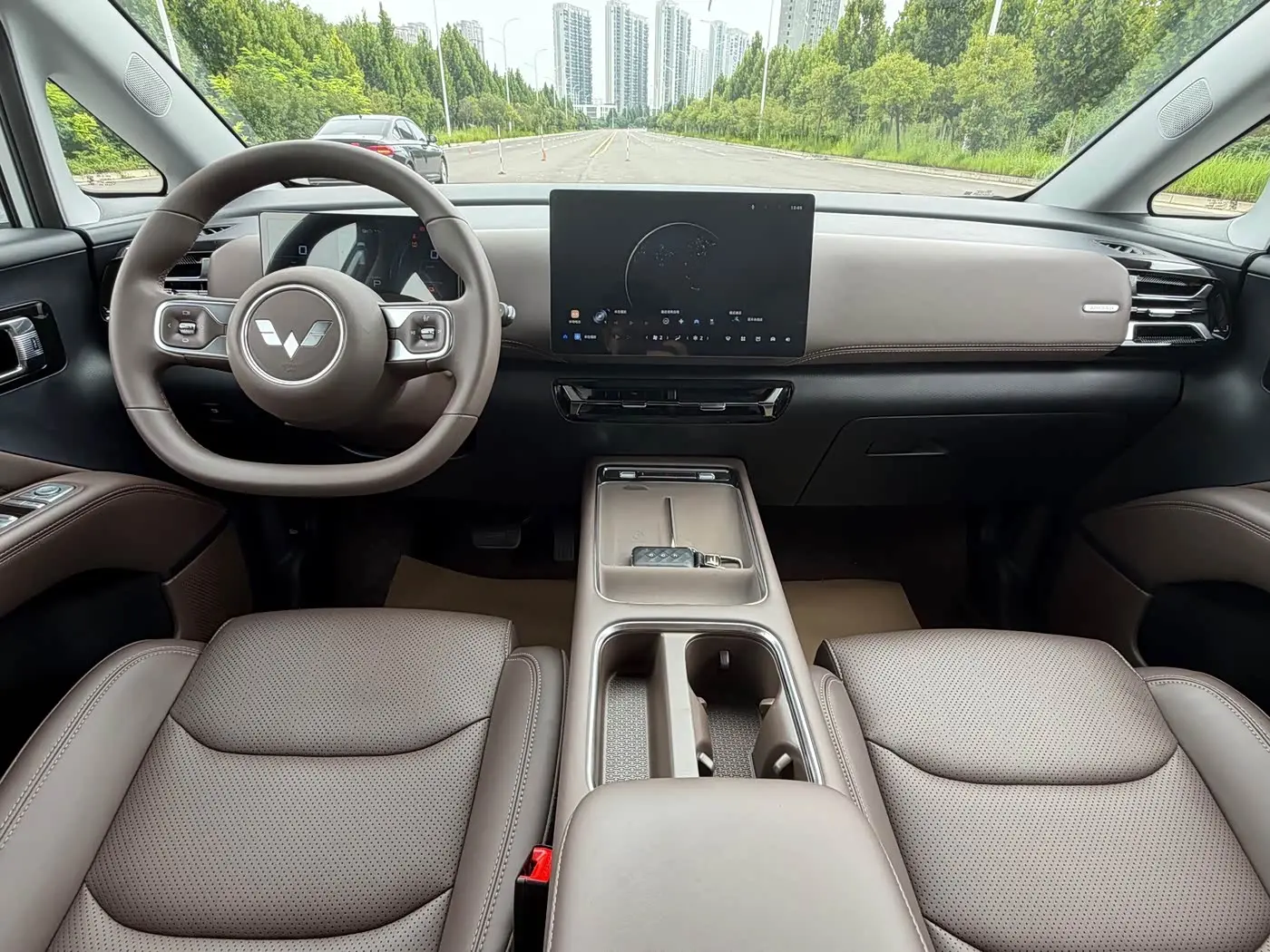 Wuling Motors Xingguang 730 New Energy 2025 — Photo 9/15