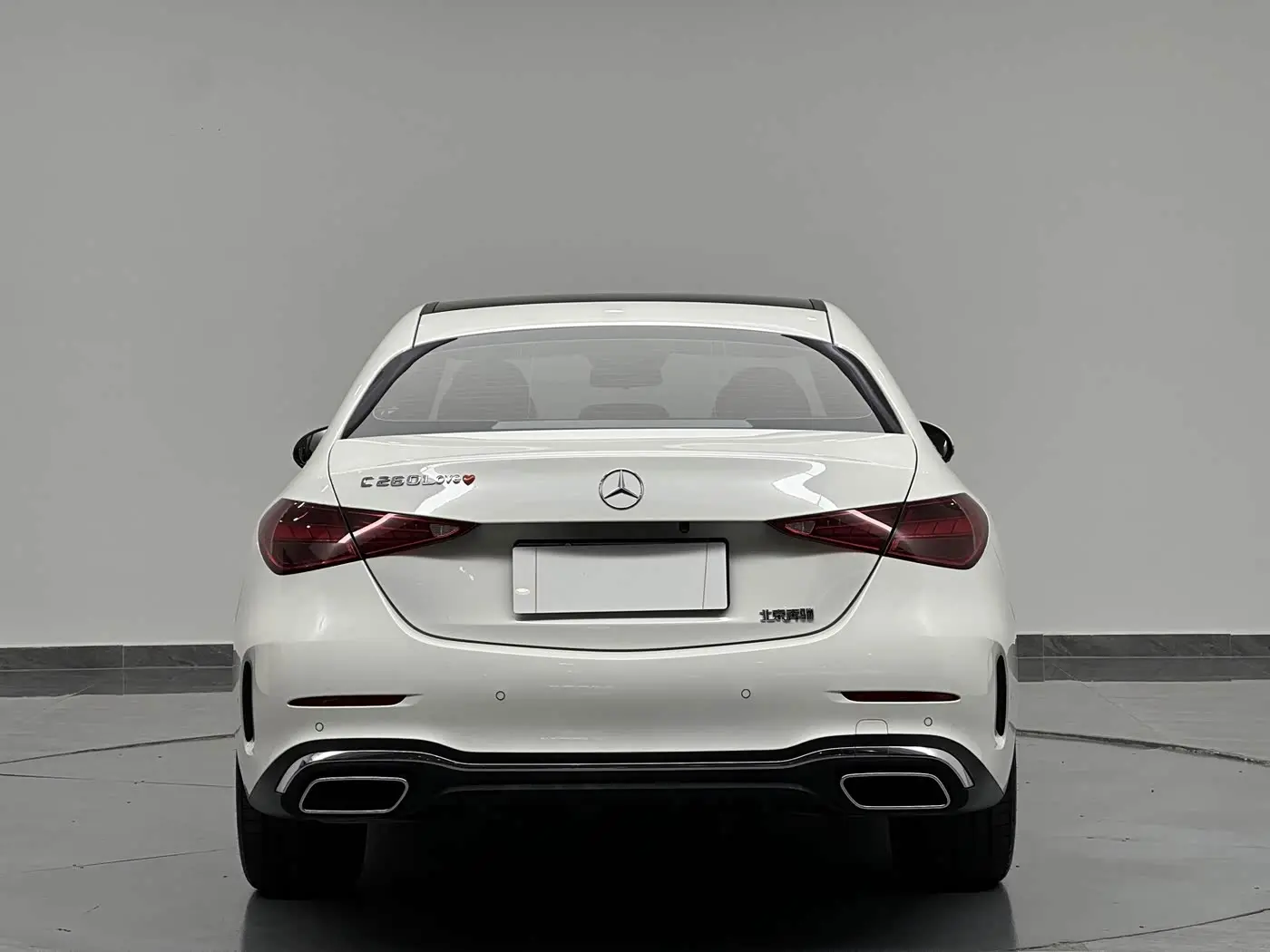 Mercedes-Benz C-Class 2024 — Photo 7/20
