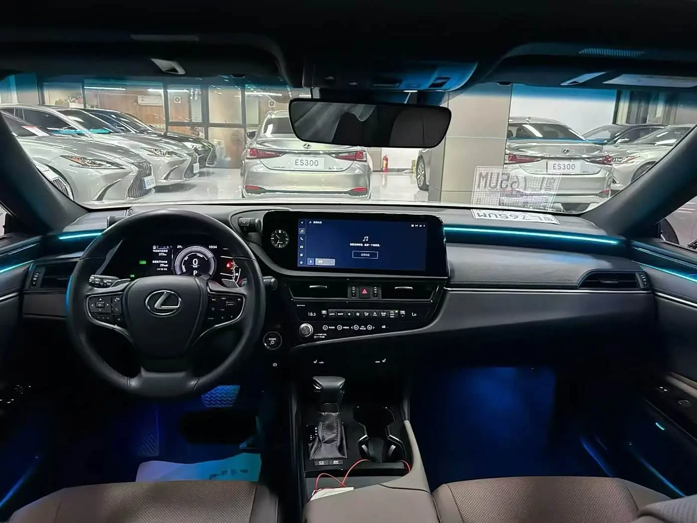 Lexus ES 2023 — Photo 5/9