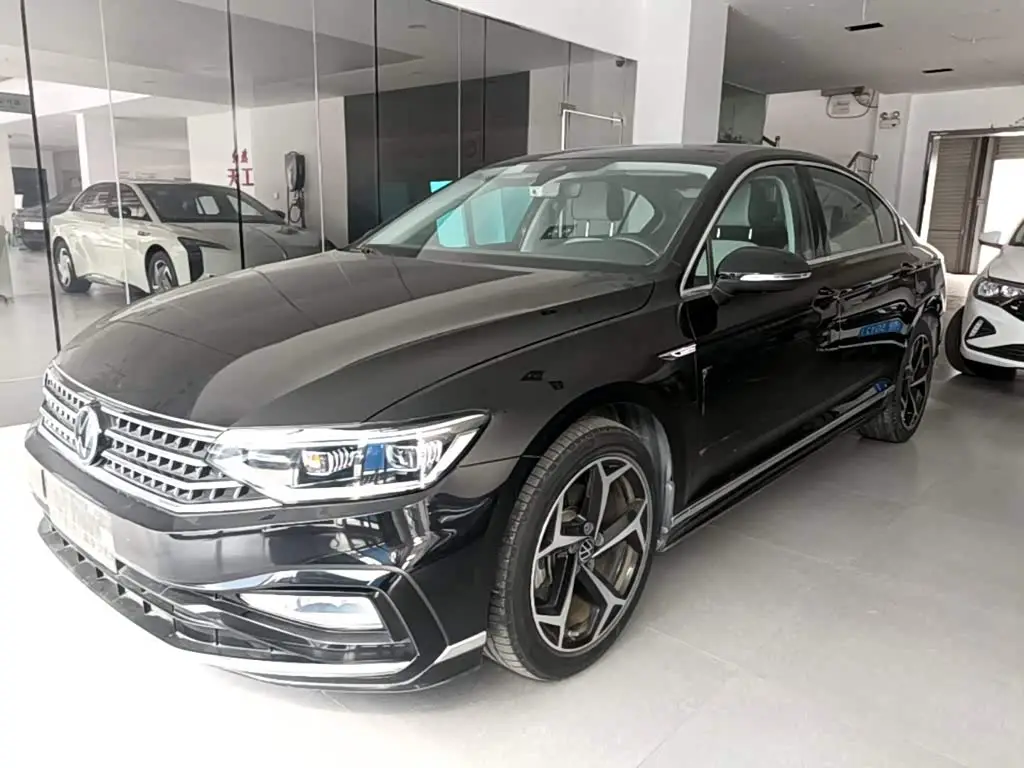 Volkswagen Magotan, 2023