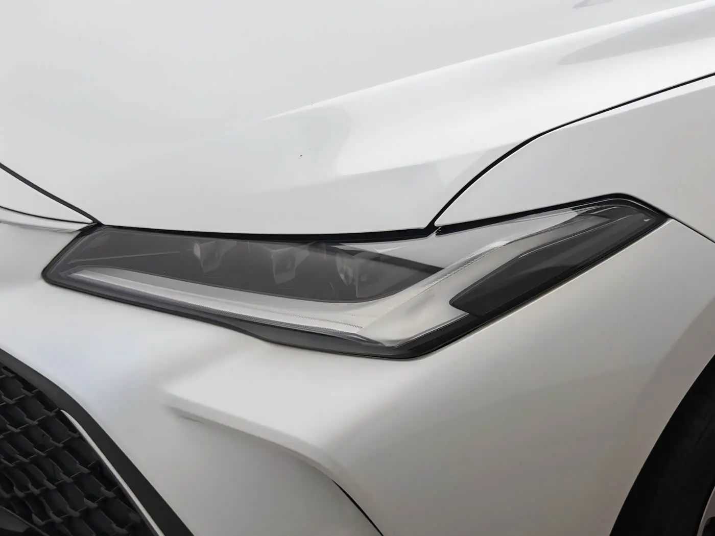 Toyota Avalon 2024 — ფოტო 8/20