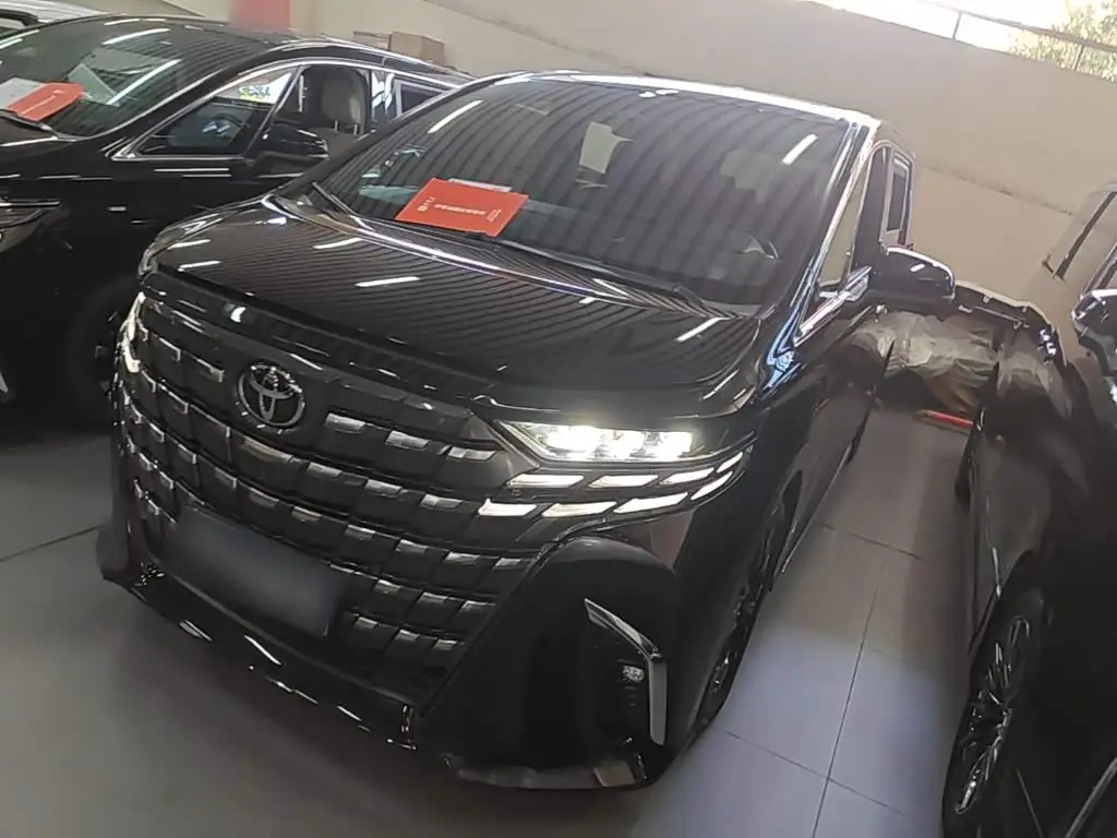 Toyota Alphard, 2023