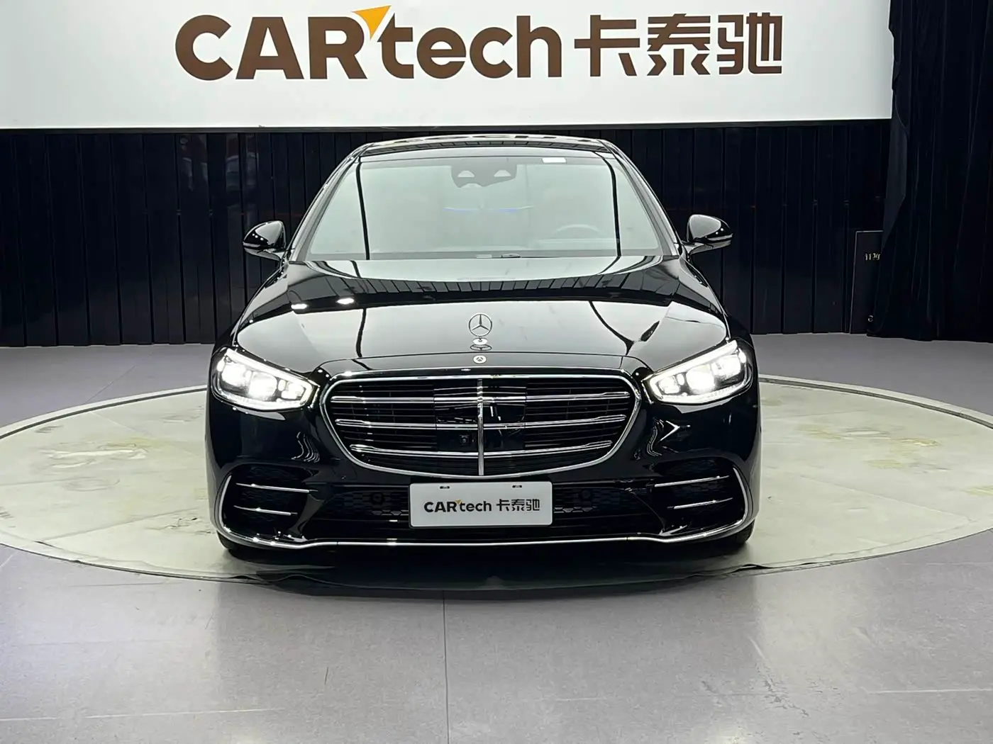 Mercedes-Benz S-Class 2024 — Фото 2/10