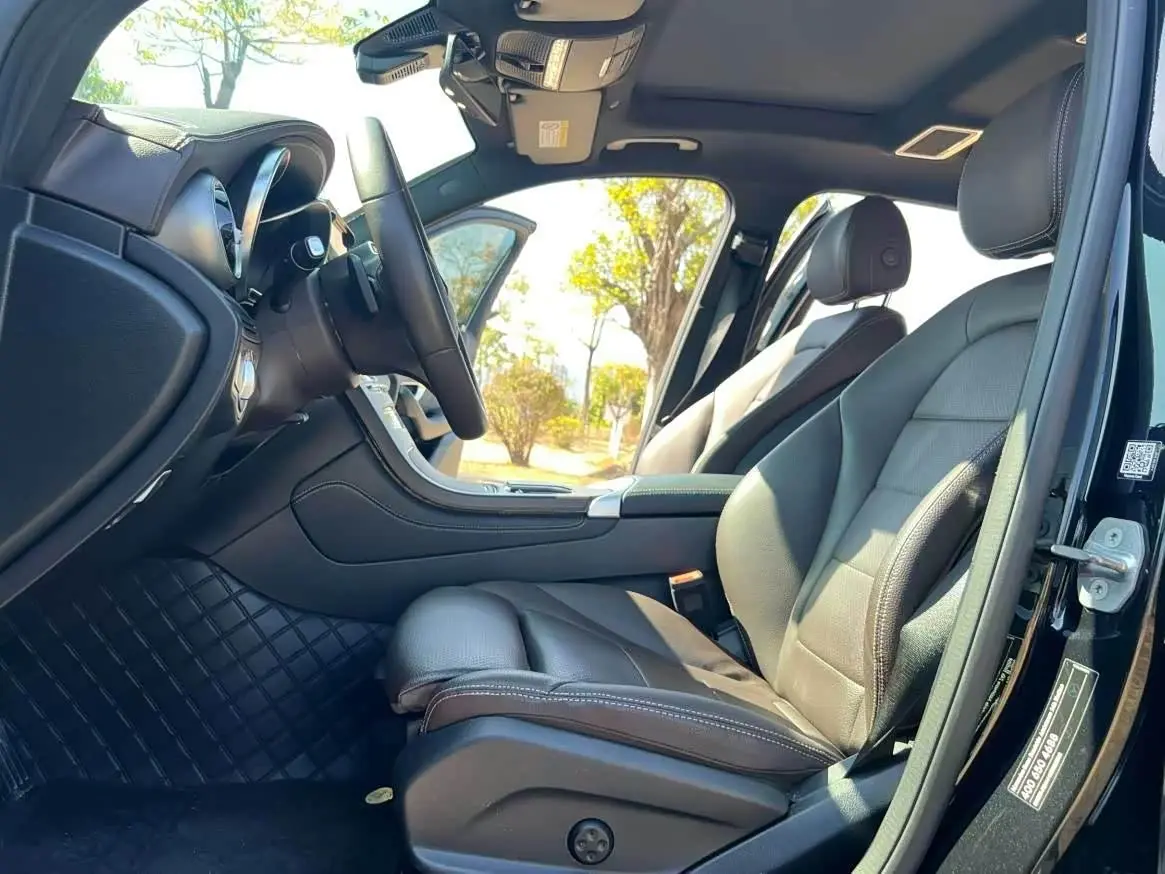 Mercedes-Benz GLC 2020 — Photo 4/9