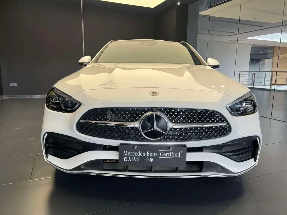 Mercedes-Benz C-Class 2024 — Фото 2/18