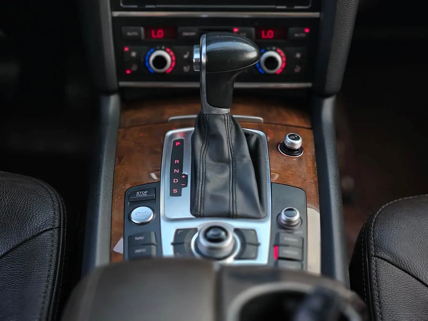 Audi Q7 2015 — Фото 14/20