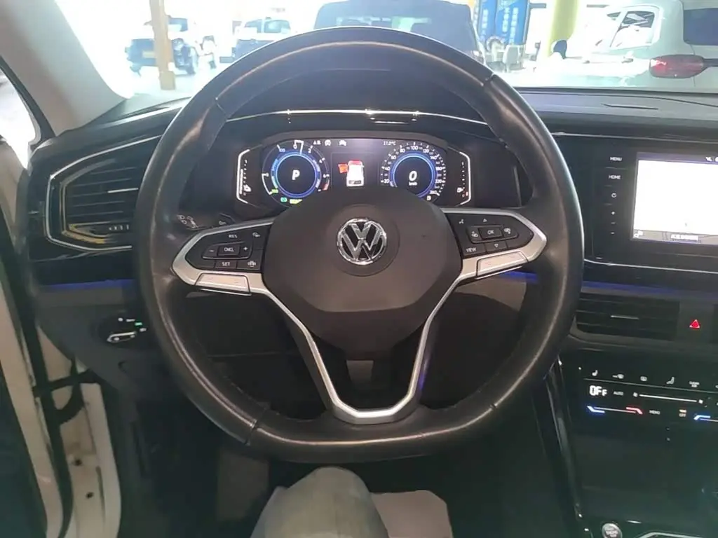 Volkswagen Tayron GTE Plug-in Hybrid 2021 — Şəkil 11/20