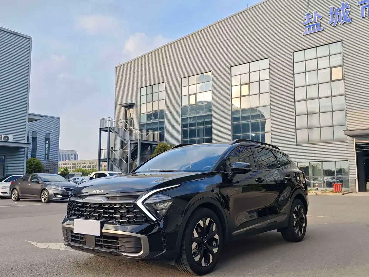 Kia Sportage 2025 — Фото 1/12
