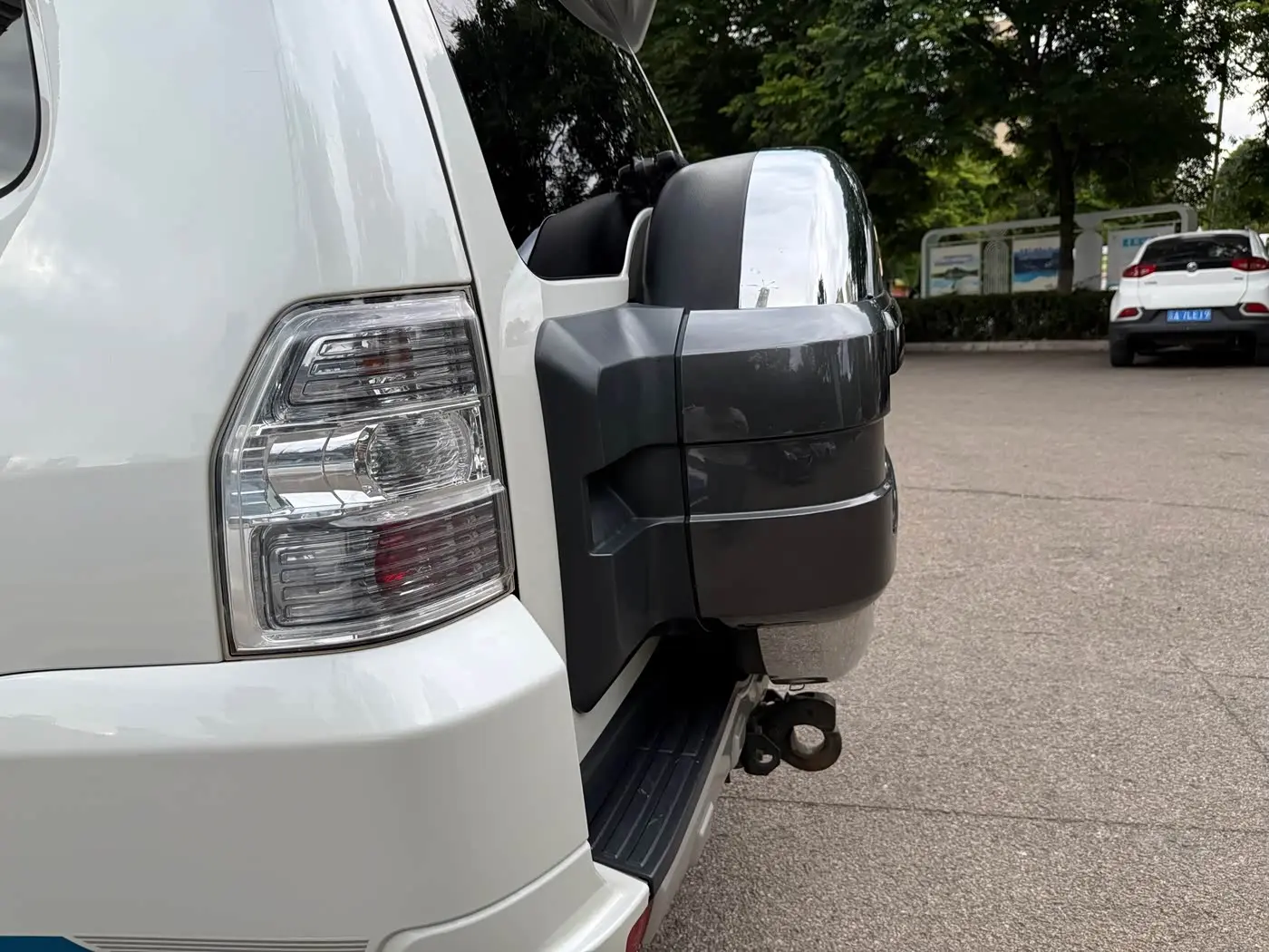 Mitsubishi Pajero 2019 — Photo 16/20