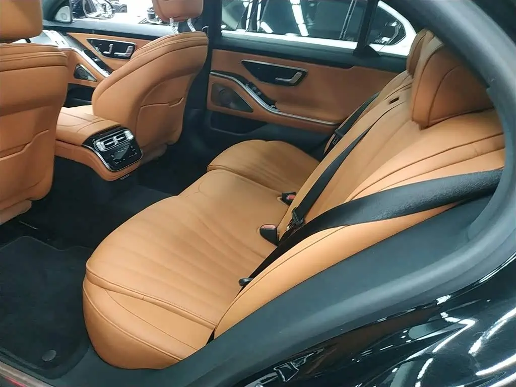 Mercedes-Benz S-Class 2022 — Фото 17/20
