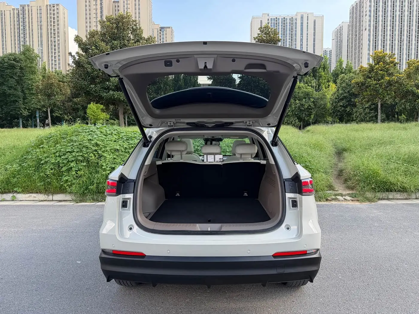 Haval Xiaolong MAX 2025 — Şəkil 14/17