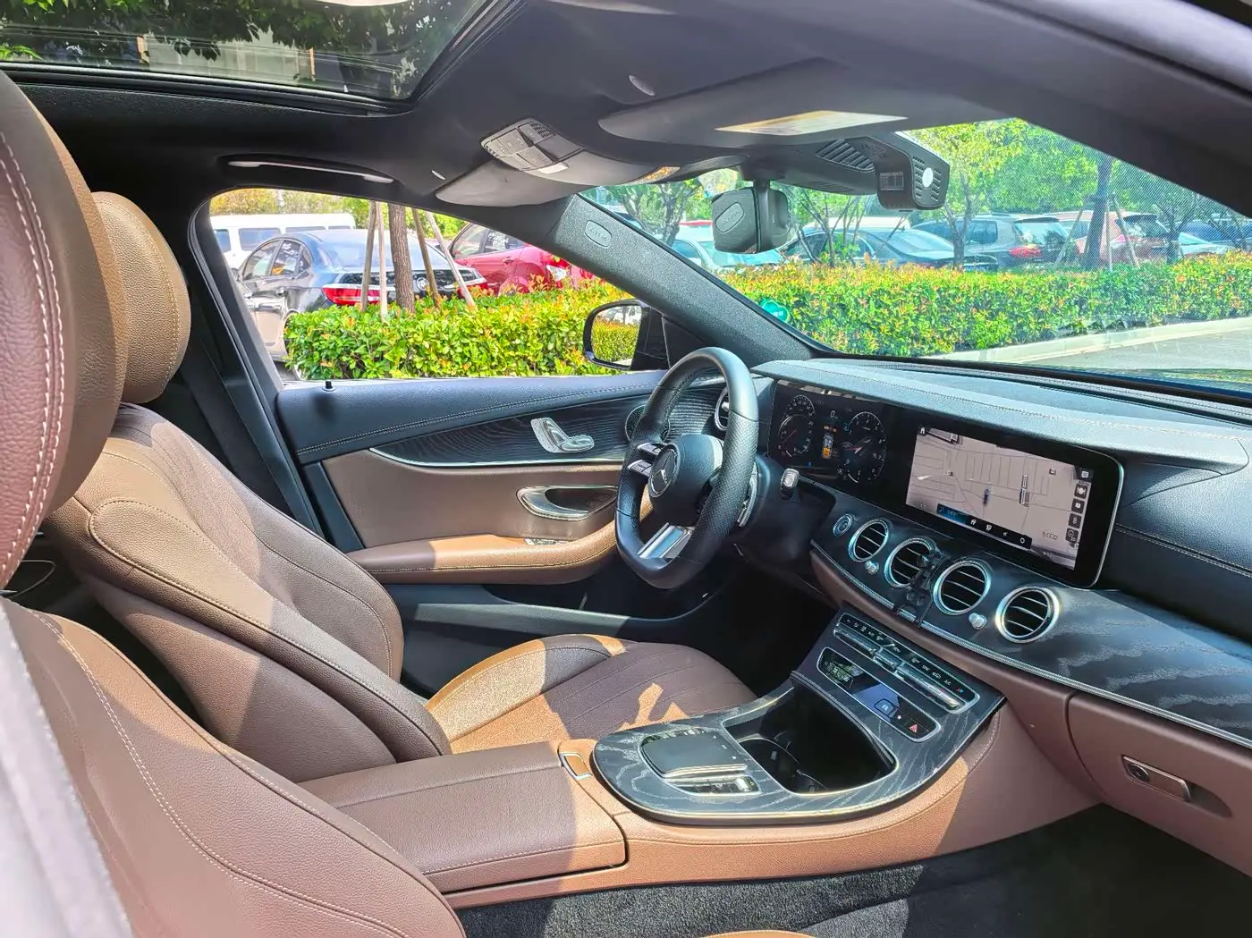 Mercedes-Benz E-Class 2021 — Фото 9/17
