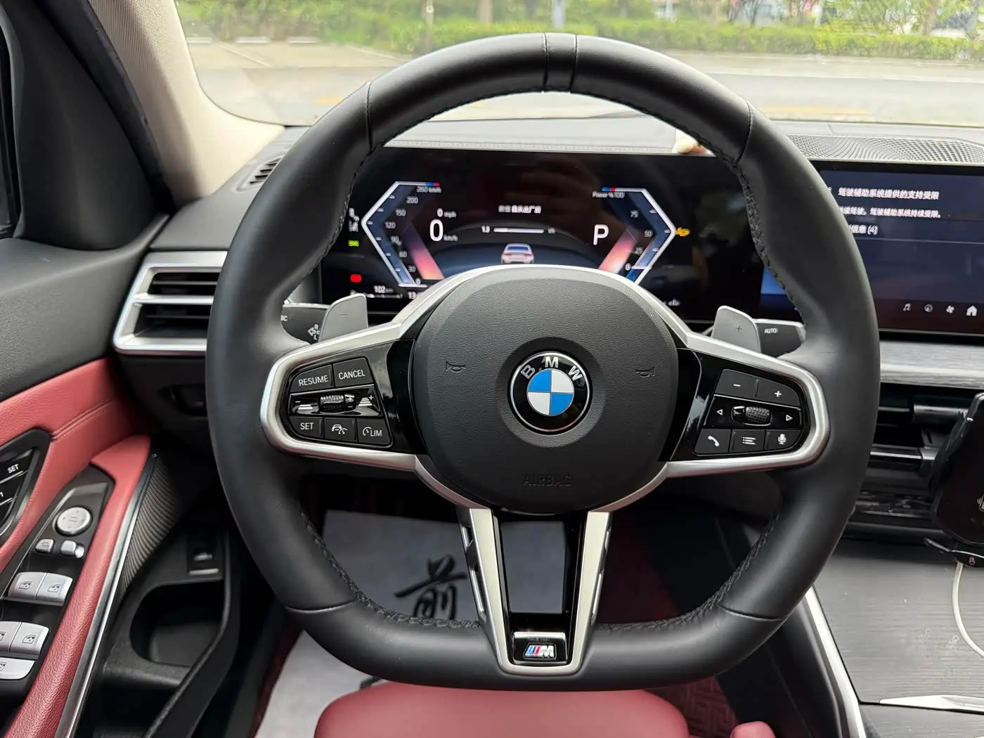 BMW 3 Series 2025 — Фото 14/18
