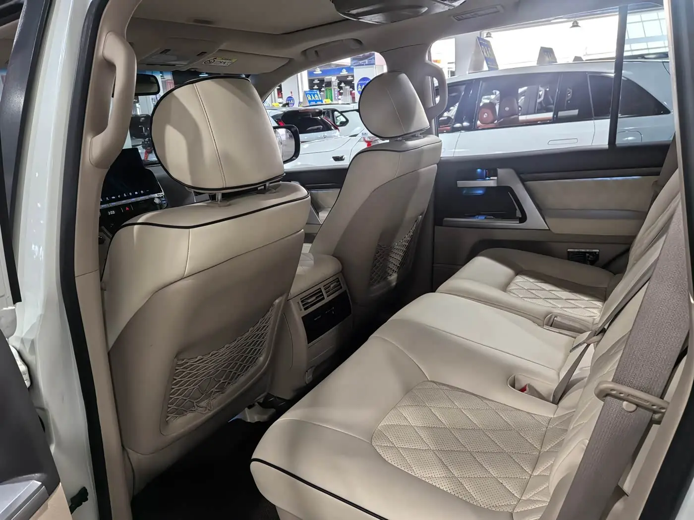 Toyota Land Cruiser 2015 — Фото 8/9