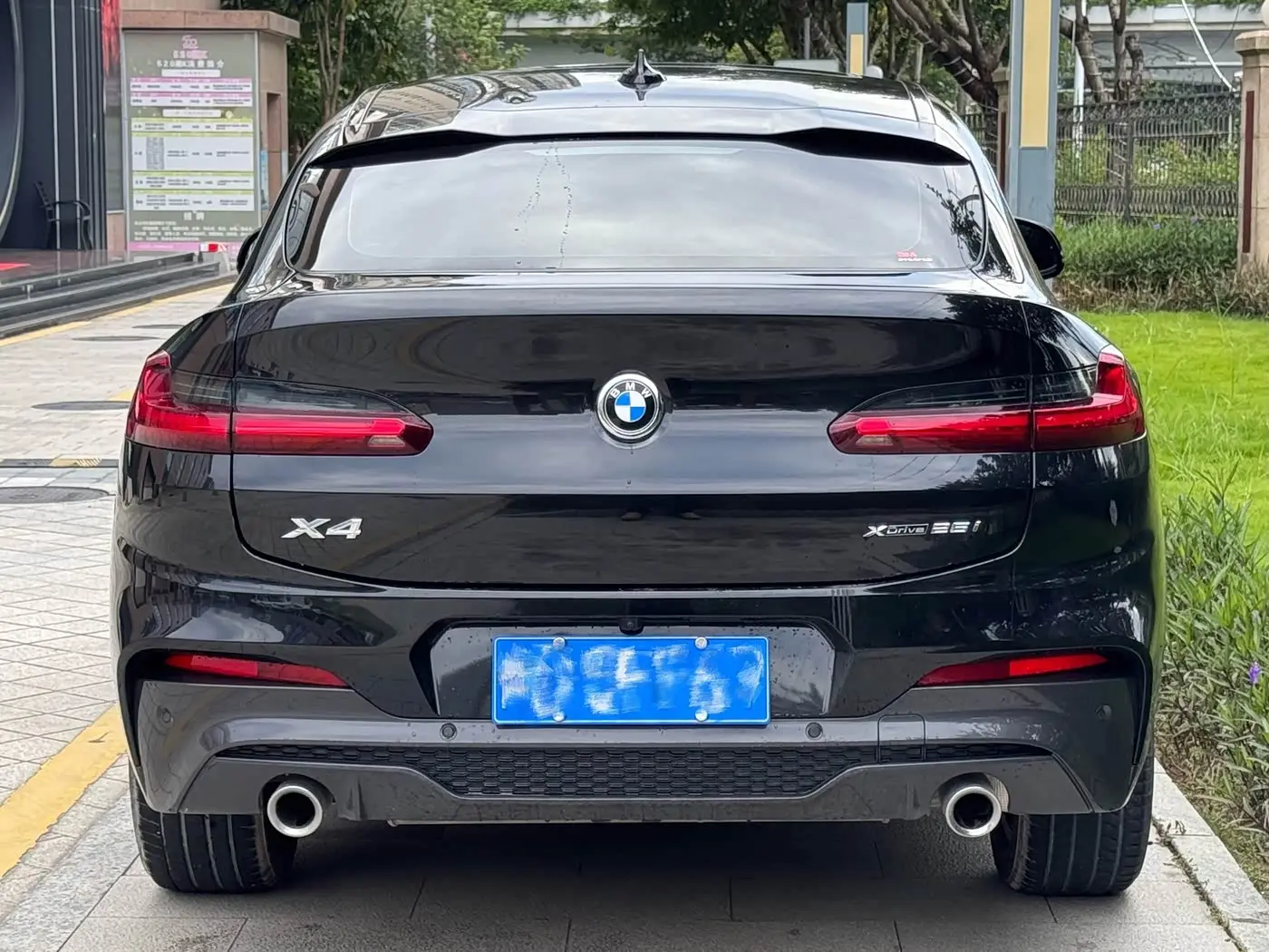 BMW X4 2021 — Фото 5/11