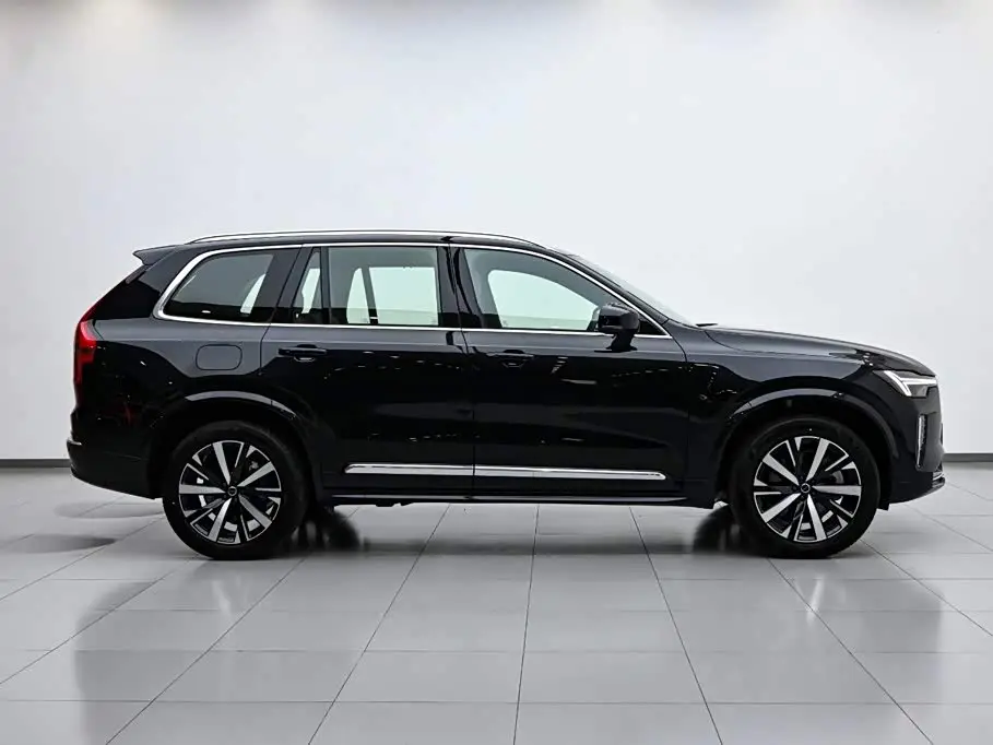 Volvo XC90 Plug-in Hybrid 2026 — Photo 6/20