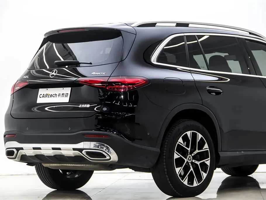 Mercedes-Benz GLC 2023 — Photo 7/20