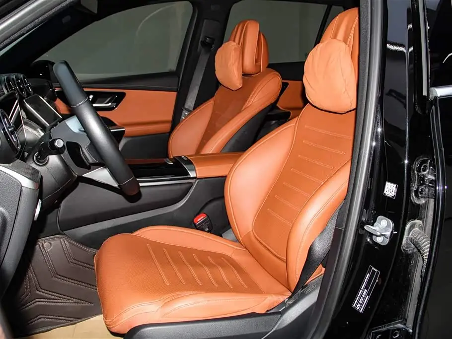 Mercedes-Benz GLC 2023 — Photo 14/20