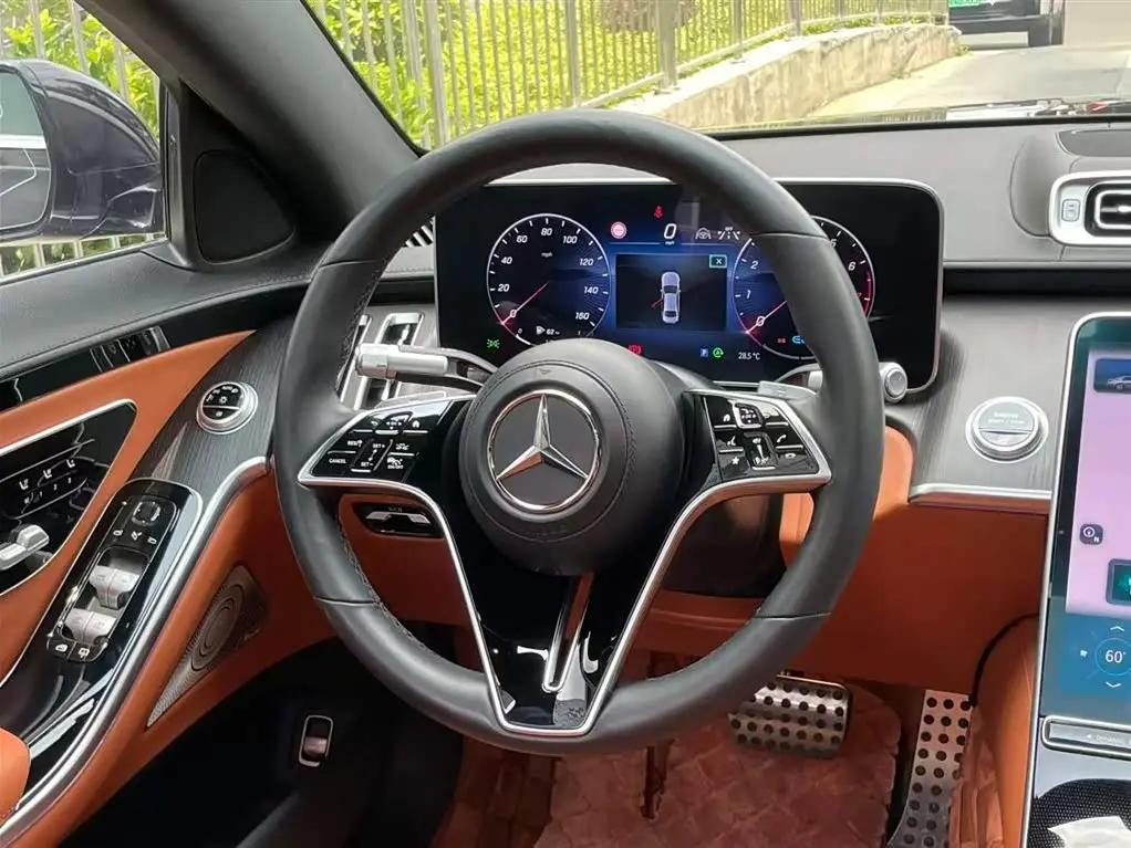 Mercedes-Benz S-Class 2022 — Photo 19/20