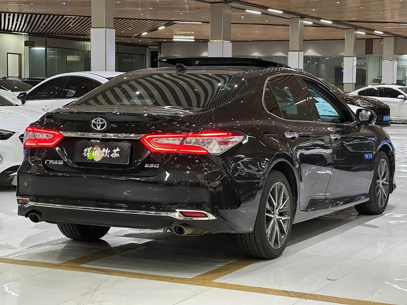 Toyota Camry 2021 — Фото 18/18