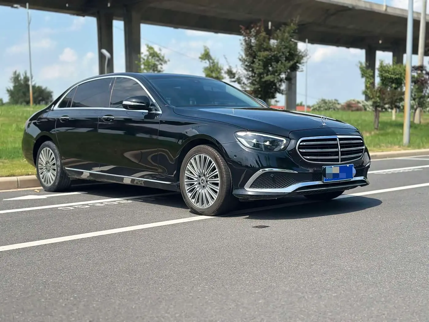 Mercedes-Benz E-Class 2021 — Фото 3/9
