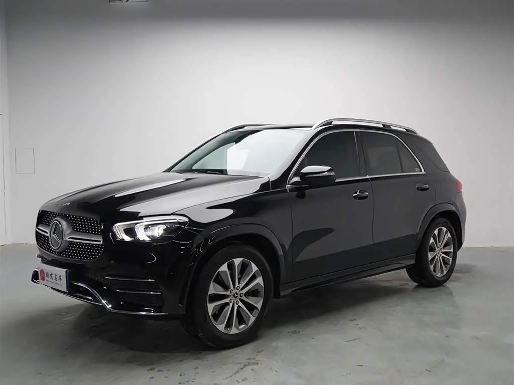 Mercedes-Benz GLE 2021 — Фото 1/19